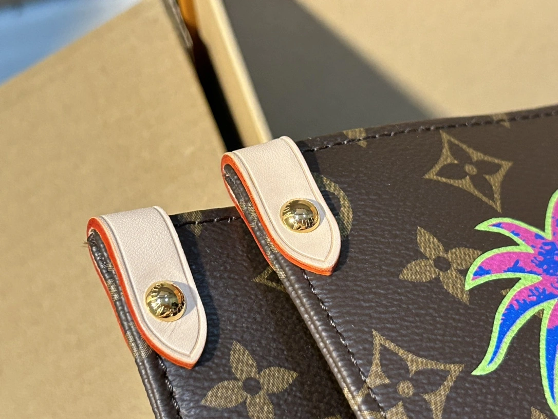 MOMO- M46429 high quality version item：C-B000F1810R