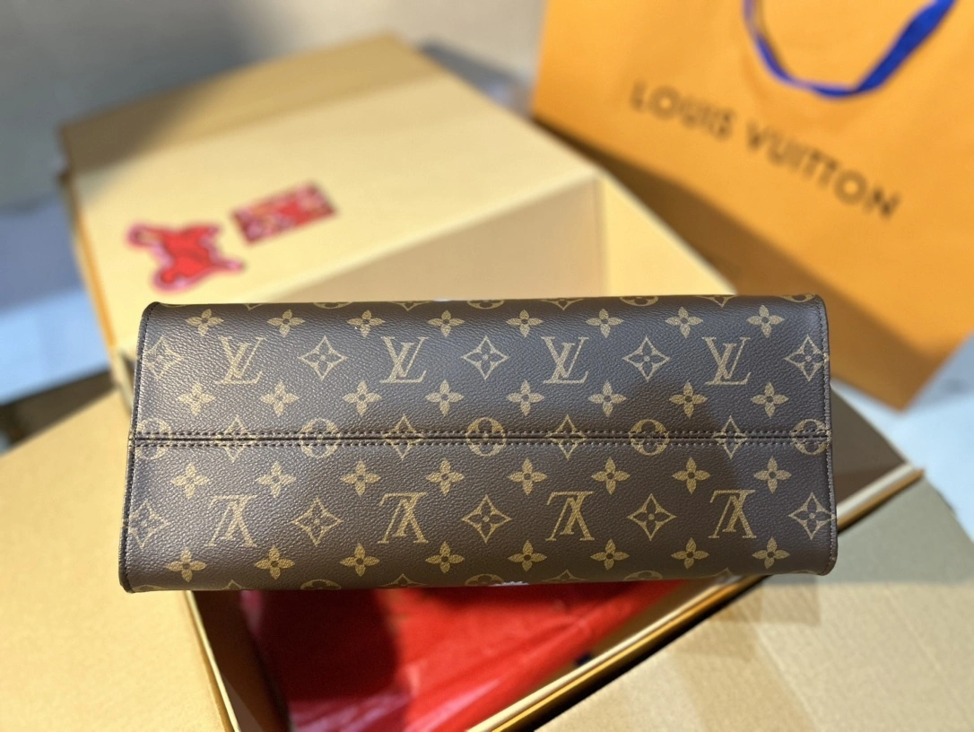 MOMO- M46429 high quality version item：C-B000F1810R