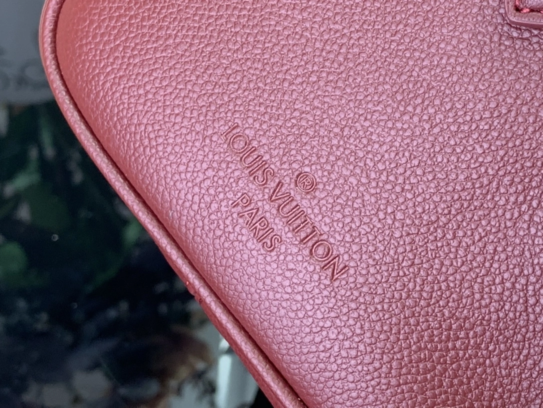 MOMO- M46646 item:D-B174A1520