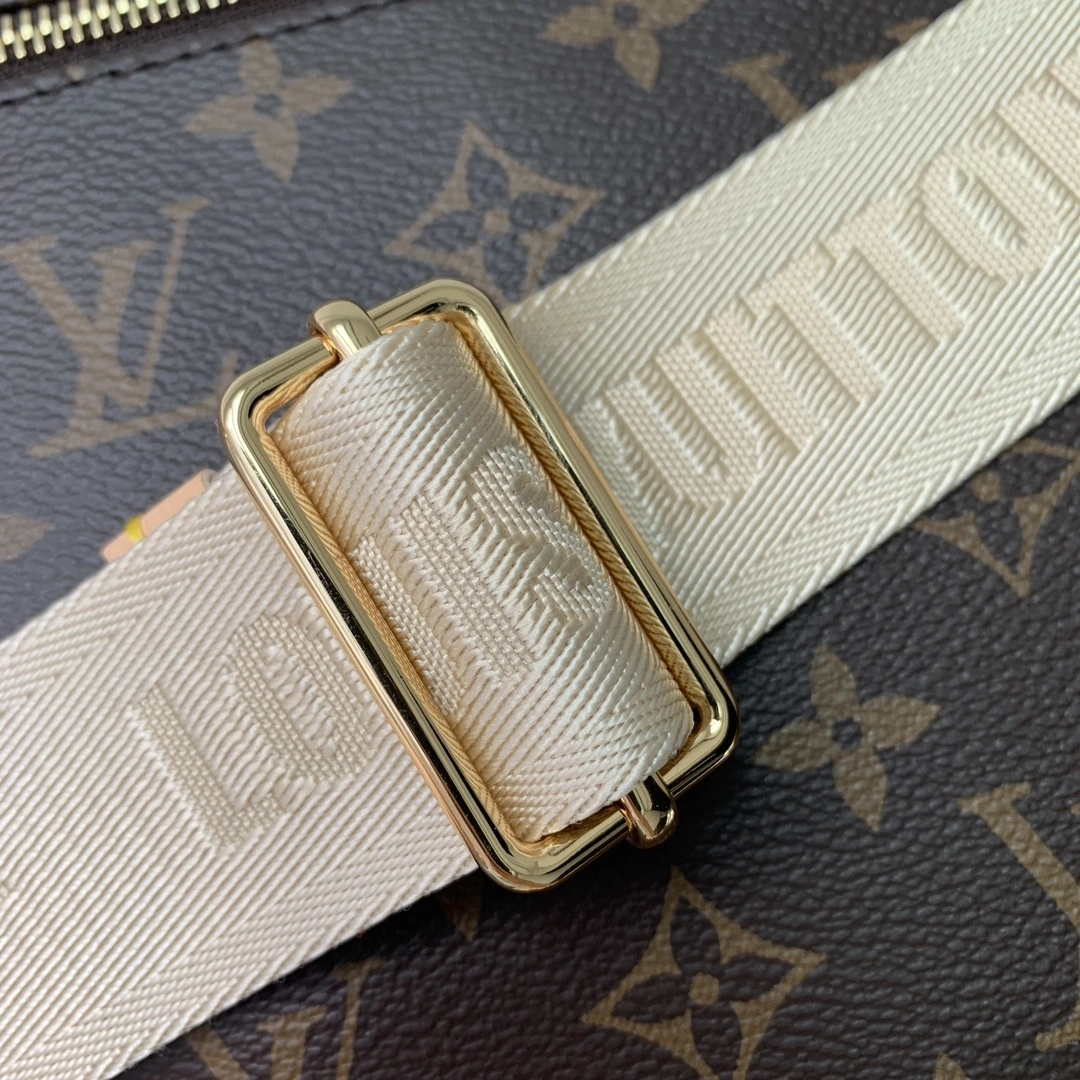 MOMO- M46784 item:D-B063A1665