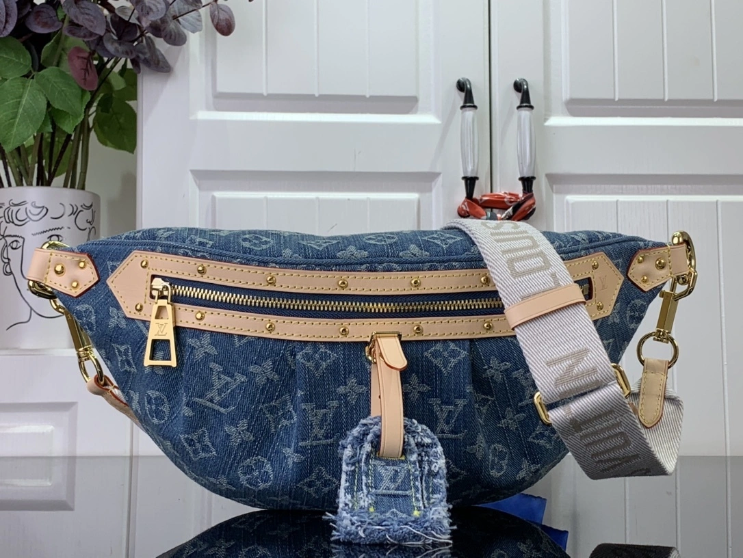 MOMO- M46837 item:D-B174A1539