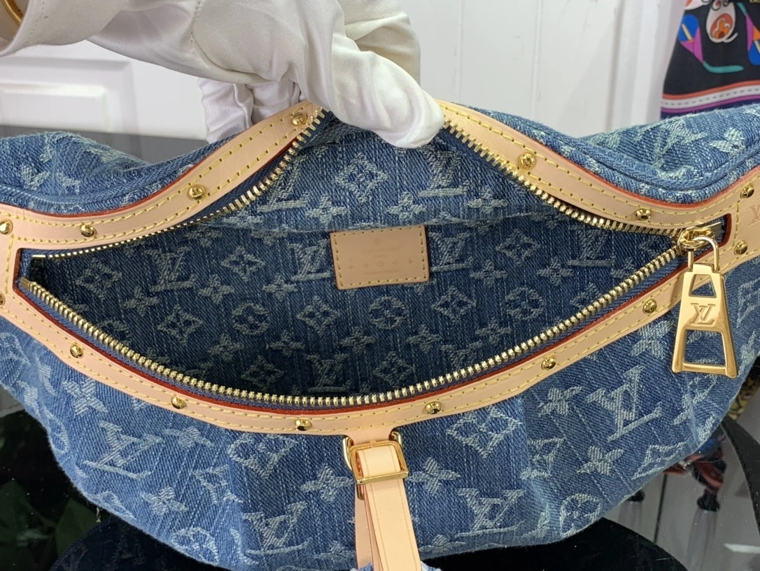 MOMO- M46837 item:D-B174A1539