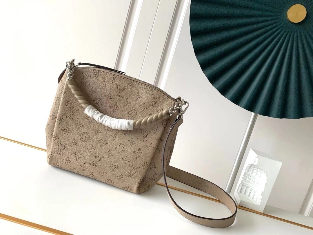 MOMO- M51224 Calfskin item : A-B00L2912