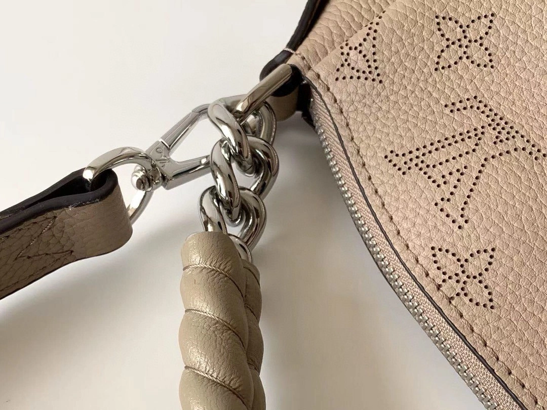 MOMO- M51224 Calfskin item : A-B00L2912