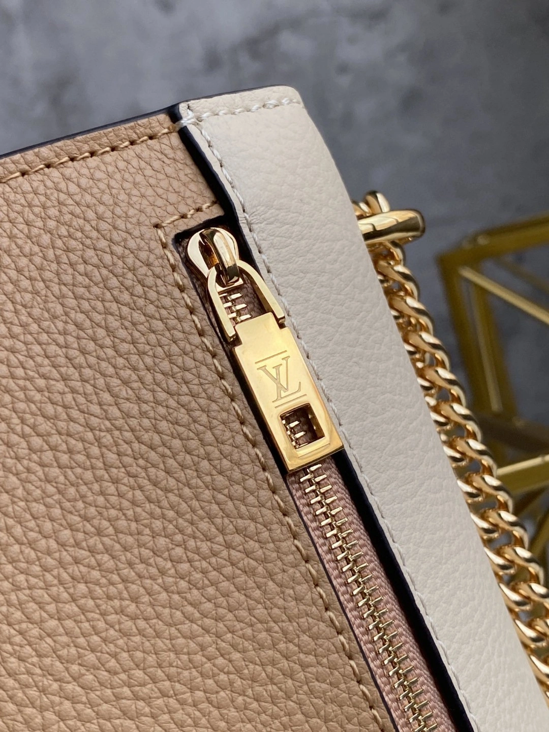 MOMO- M56641 Calfskin item : A-B00L1760