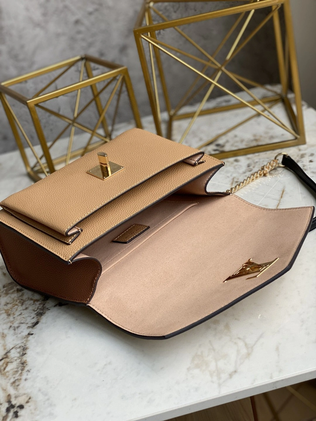MOMO- M56641 Calfskin item : A-B00L1760