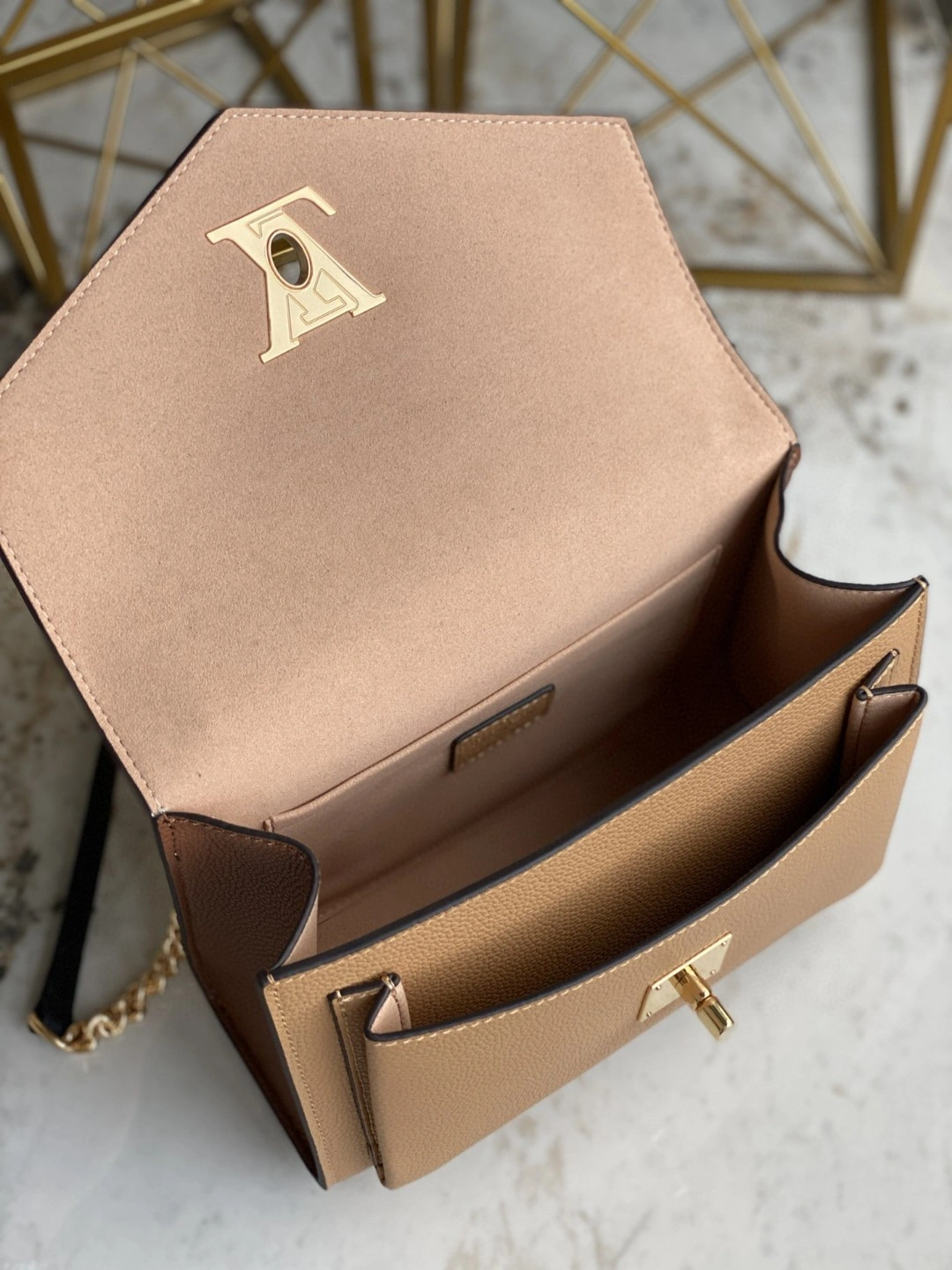 MOMO- M56641 Calfskin item : A-B00L1760