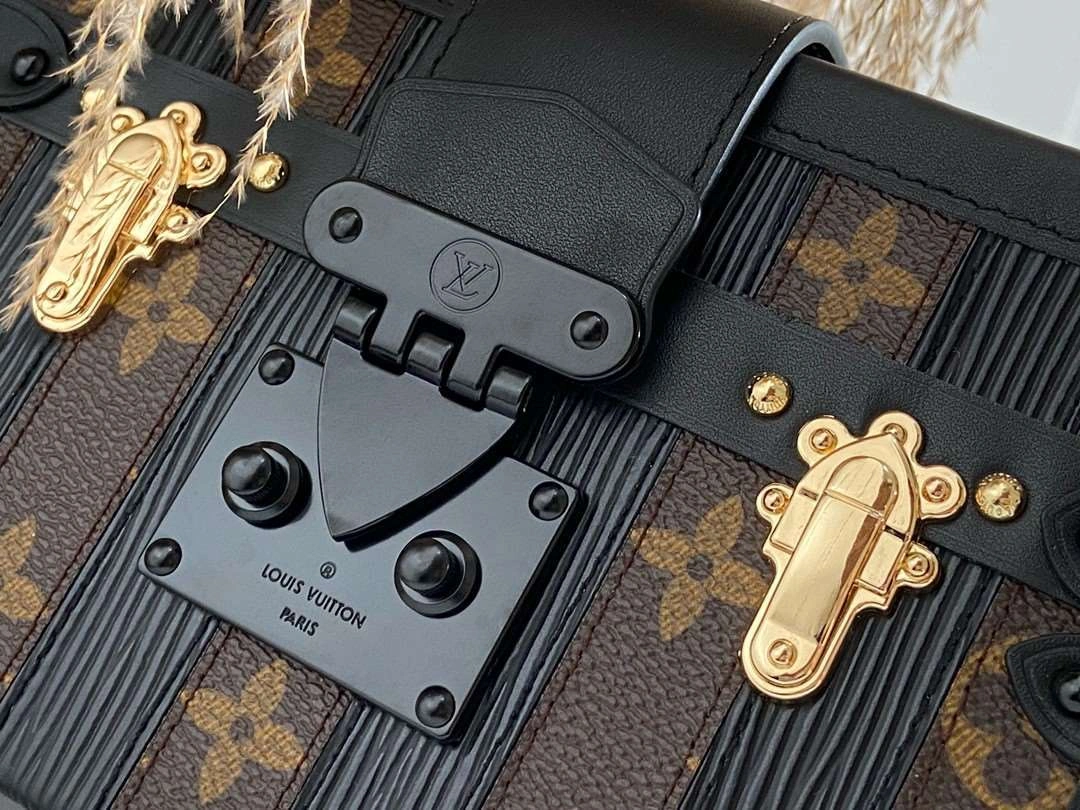 *MOMO- M56826 sheephide item : A-B00H0211