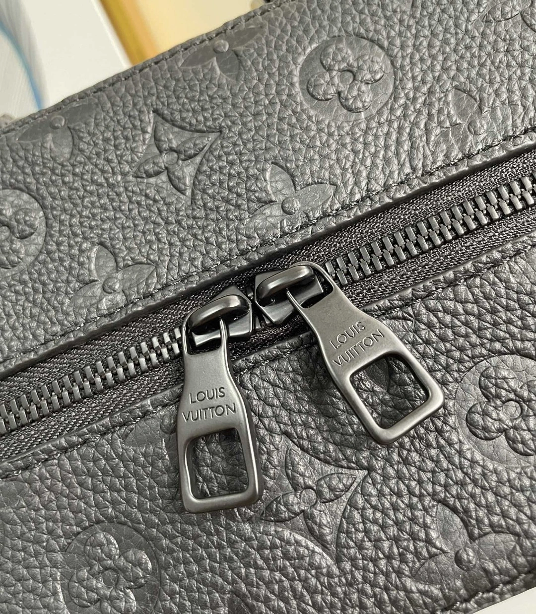 MOMO- M57410 item : A-B330L2719