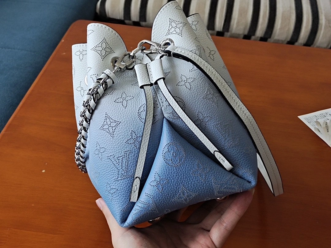 MOMO- M57856 Calfskin item : A-B00L2725