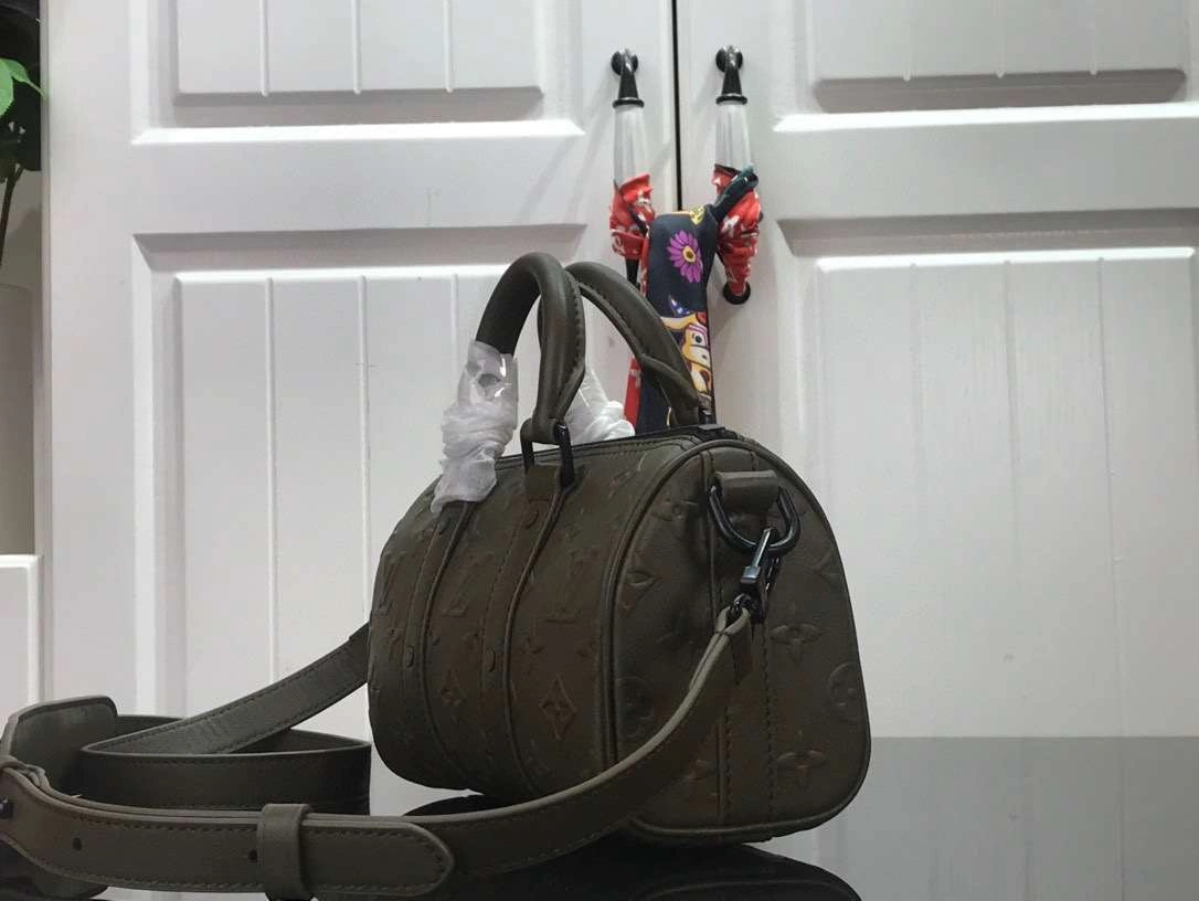MOMO- M57960 57961 2colour item : 174B00F0717-2