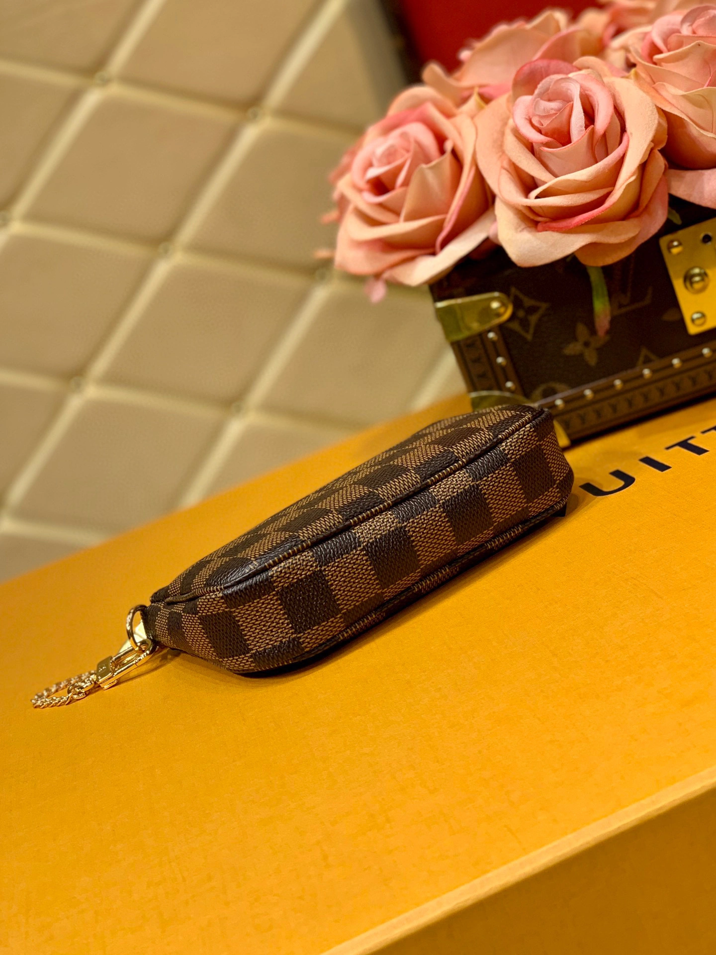 MOMO- M58009 Item: B-B202D1500