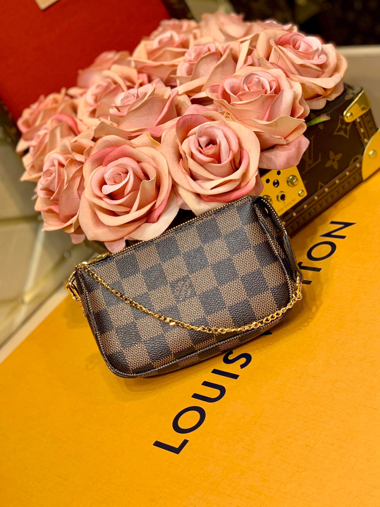 MOMO- M58009 Item: B-B202D1500