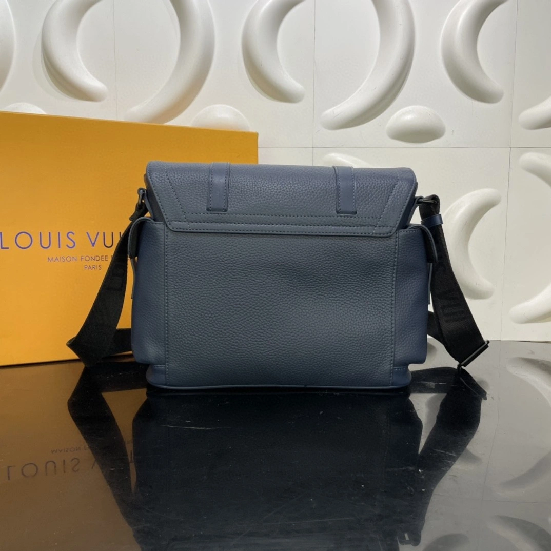 MOMO- M58475 cowhide item : A-B00L2301