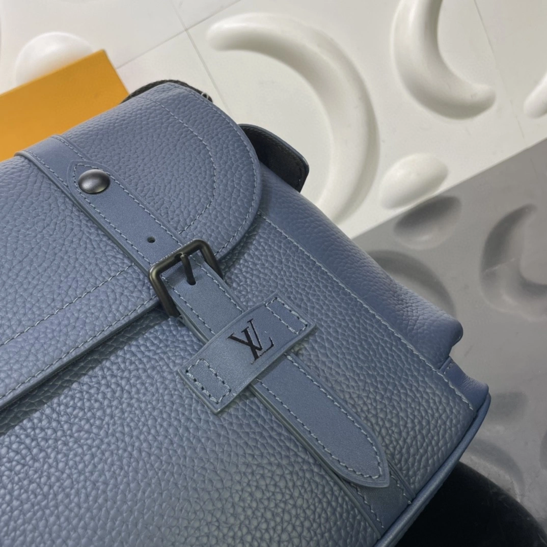 MOMO- M58475 cowhide item : A-B00L2301