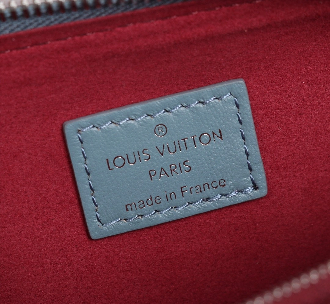 MOMO- M58699 sheephide item : A-B00L2308
