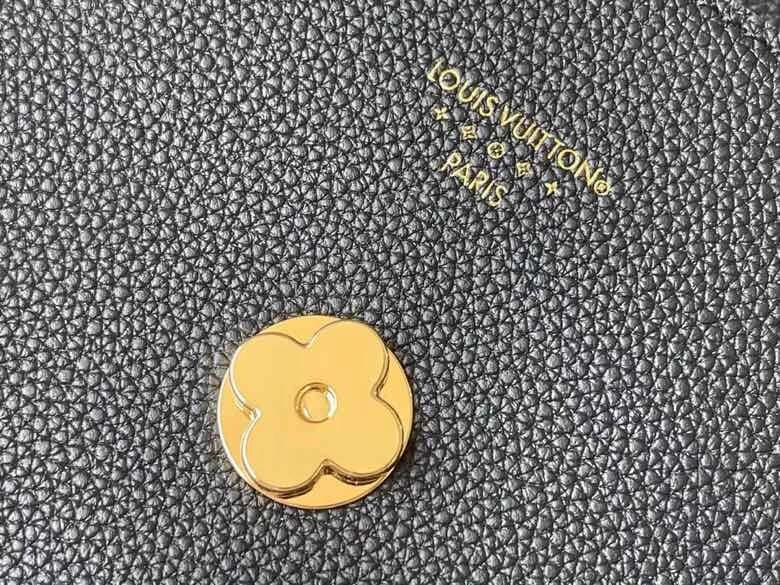 MOMO- M58727 Calfskin item : A-B116L1916