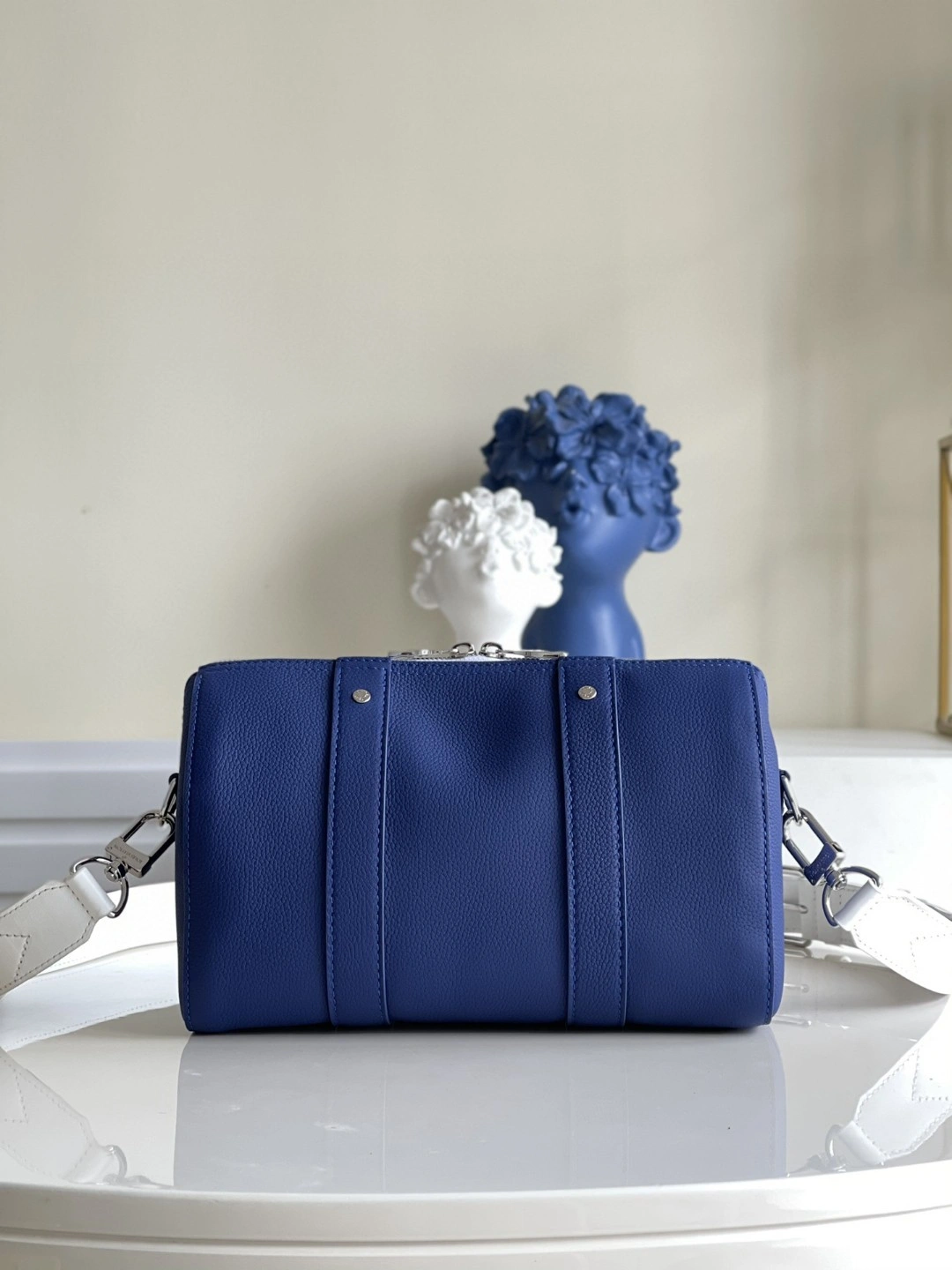 MOMO- M58747 Calfskin item : A-B330L2716