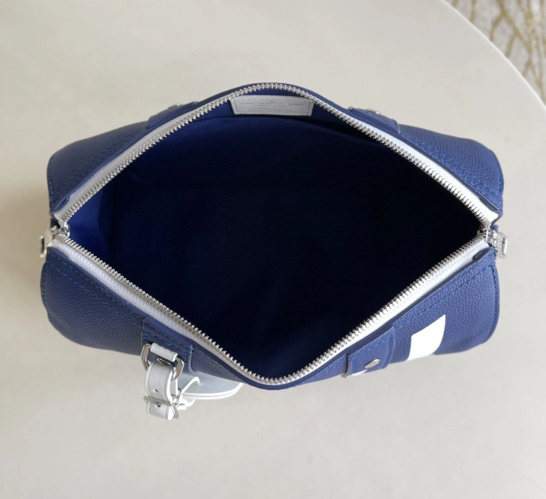MOMO- M58747 Calfskin item : A-B330L2716