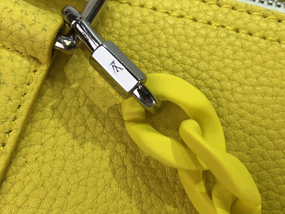 MOMO- M58748 item : A-B174L1739