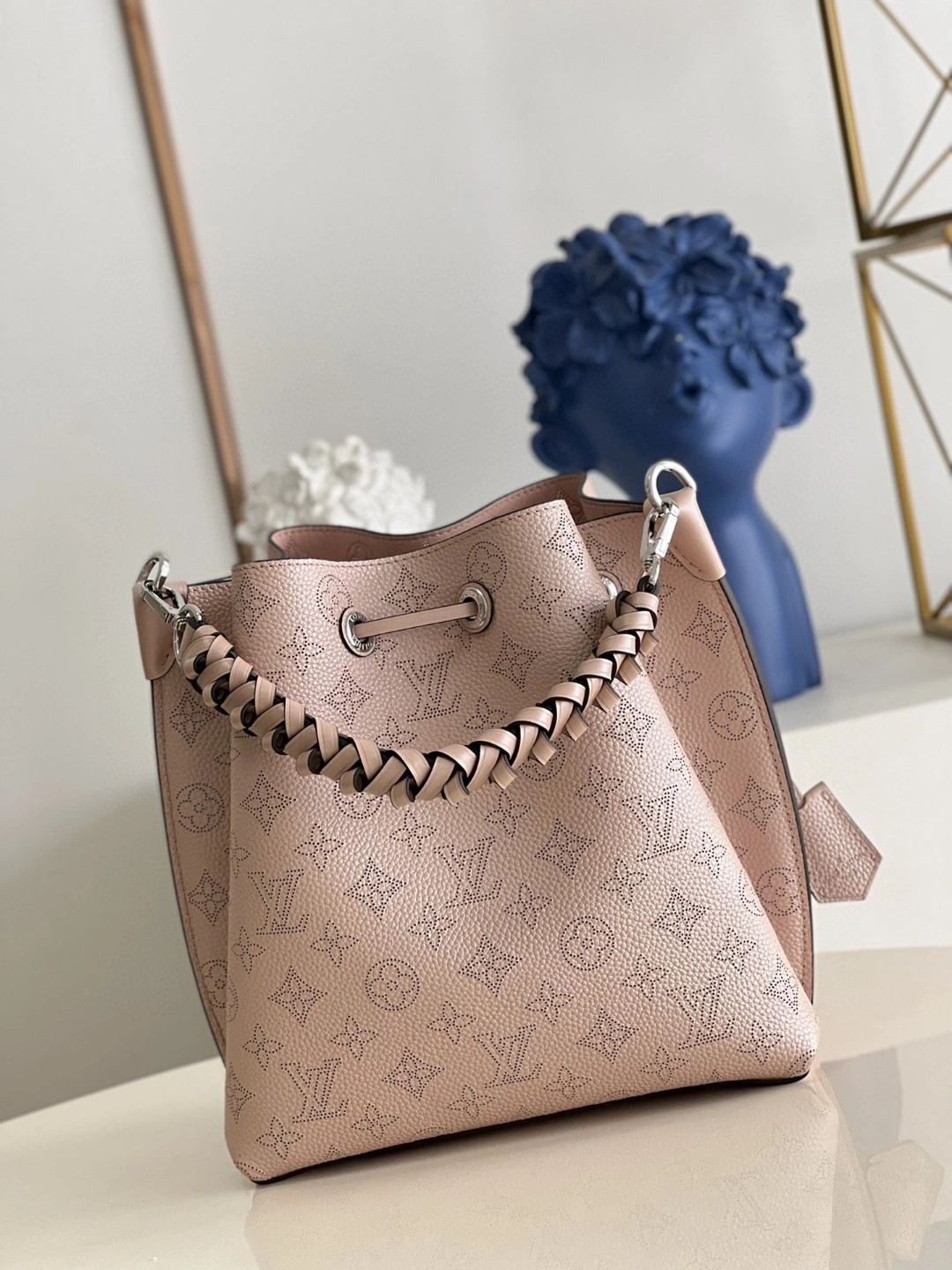 MOMO- M58789 item : A-B00L1605