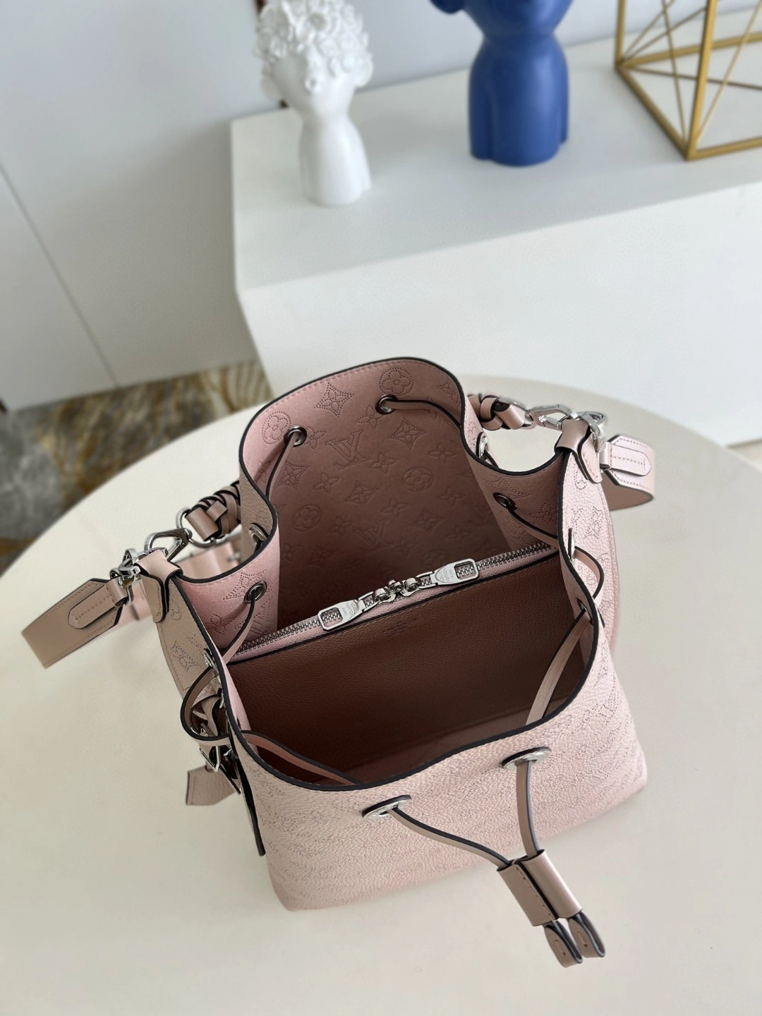 MOMO- M58789 item : A-B00L1605