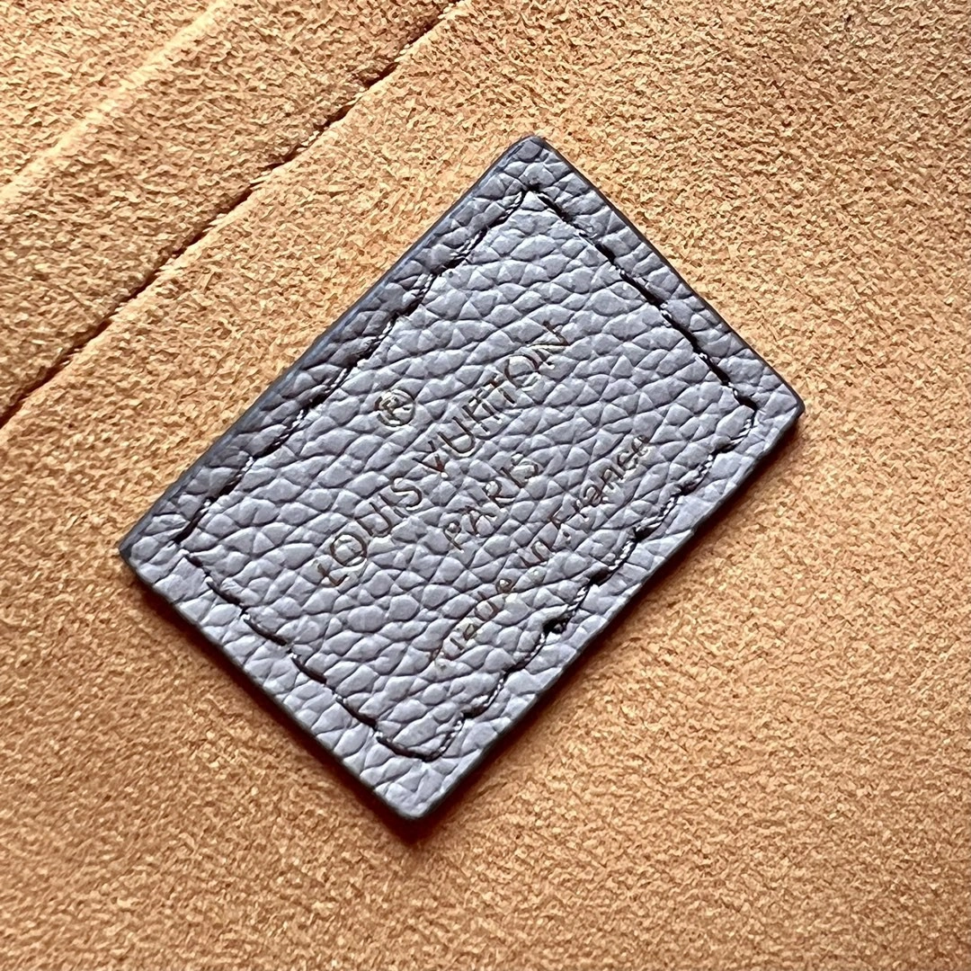MOMO- M58949 Calfskin item : A-B00L2202