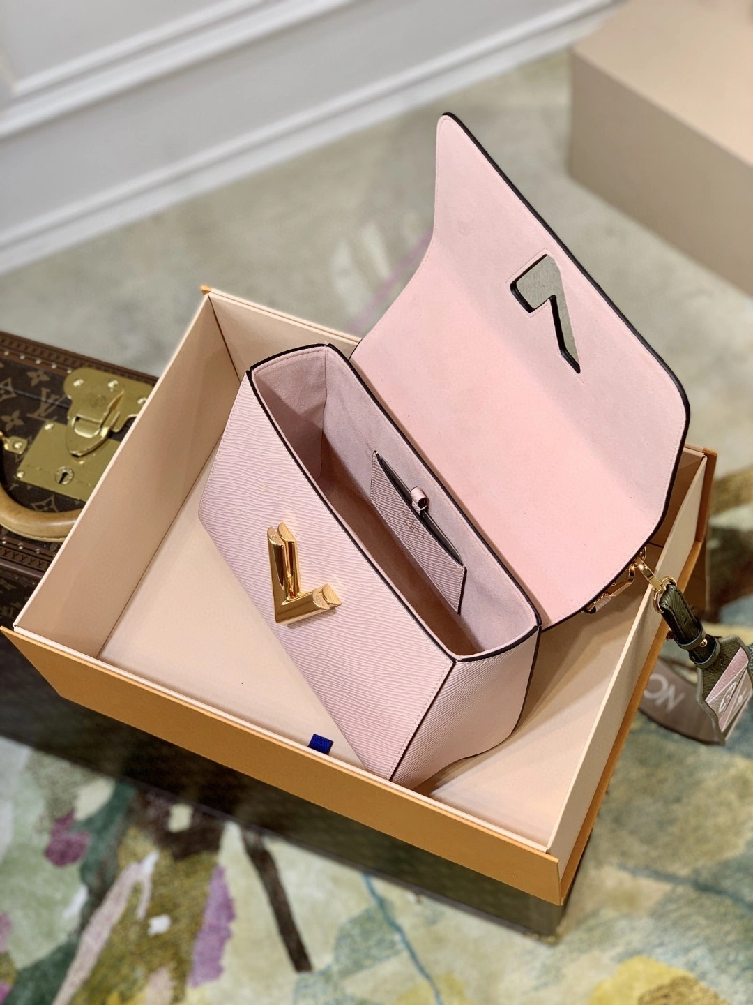&MOMO- M59028 item : A-B330L1903