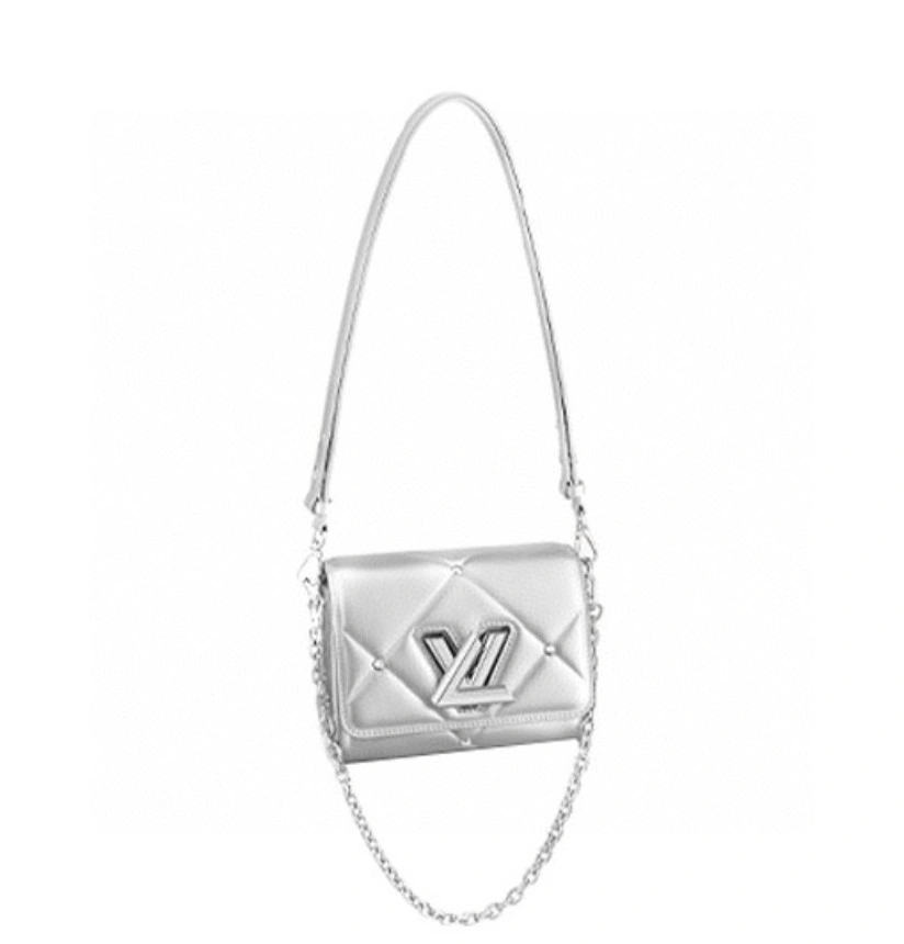 MOMO- M59031 sheephide item : A-B063L1606