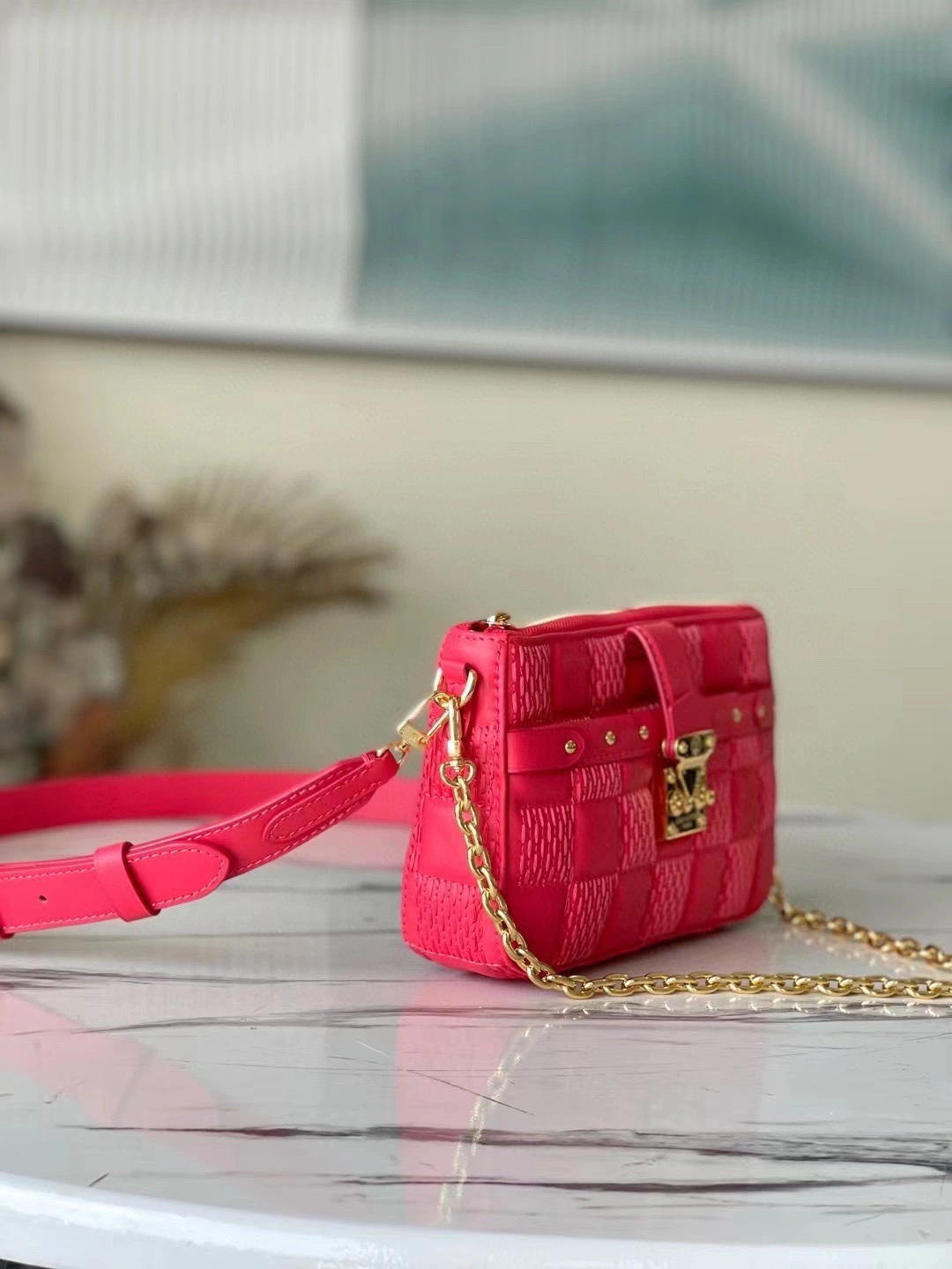 MOMO- M59049 sheephide item : A-B00L1743