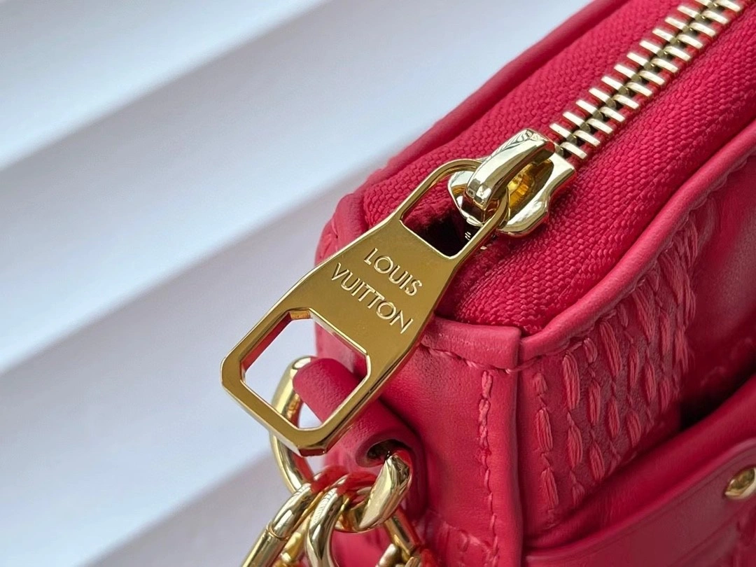 MOMO- M59049 sheephide item : A-B00L1743