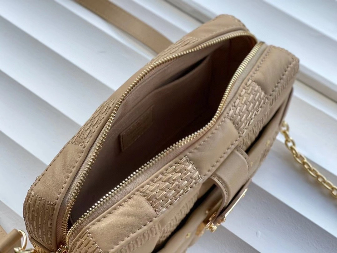 MOMO- M59111 sheephide item : A-B00L1926