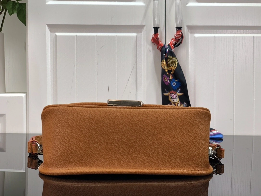 MOMO- M59459 Buci item : B-B078C1106