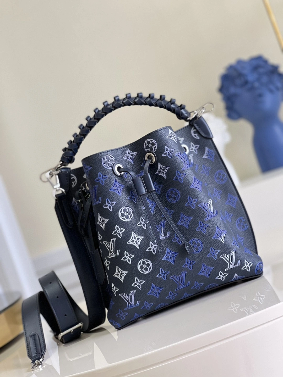 MOMO- M59554 cowhide item : A-B330L2216