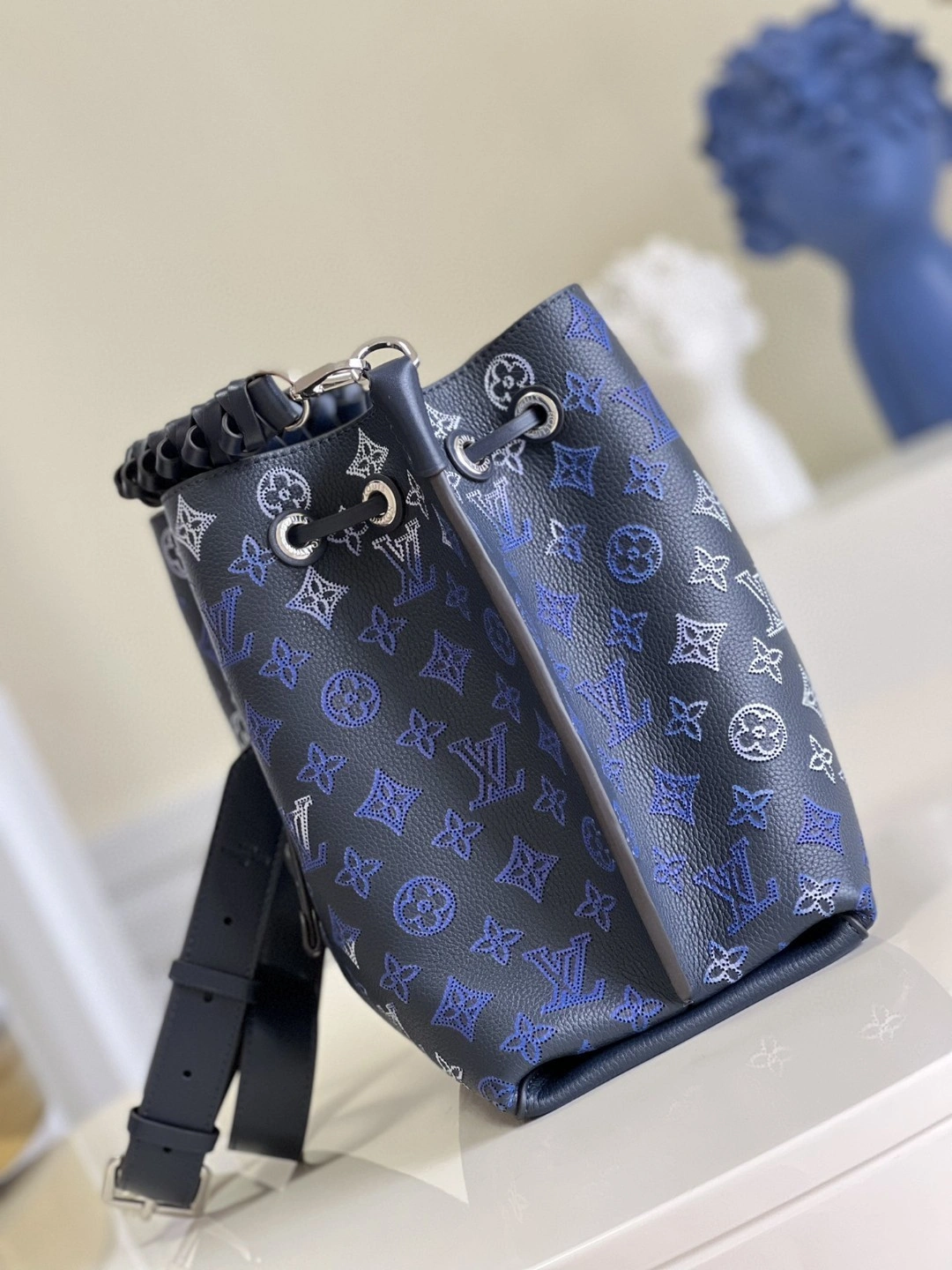 MOMO- M59554 cowhide item : A-B330L2216