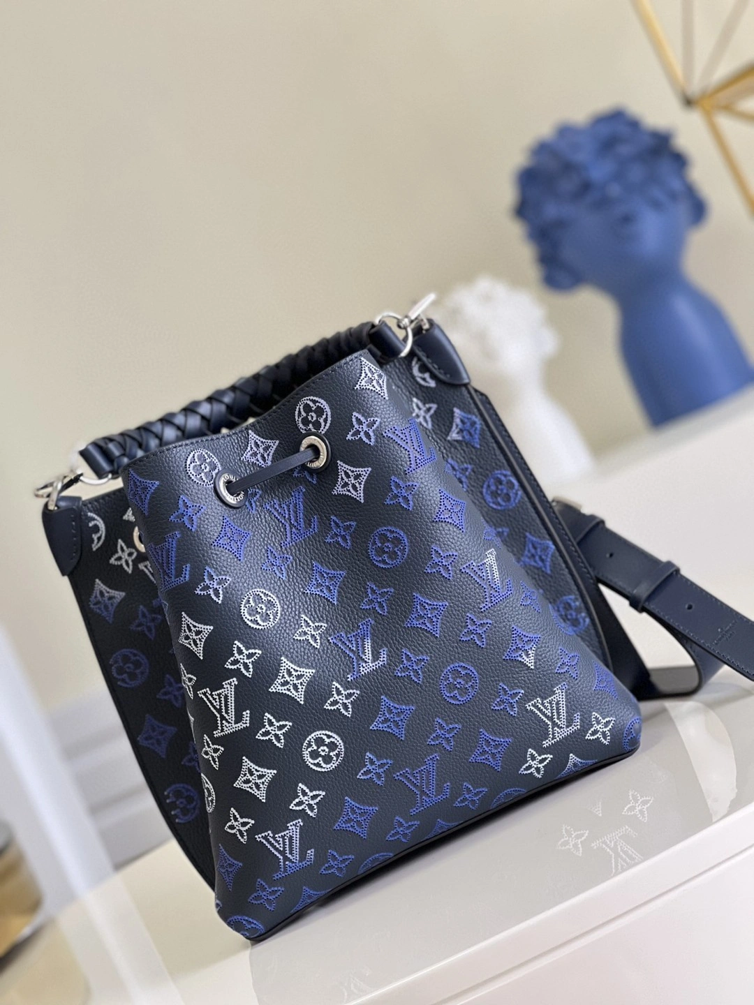 MOMO- M59554 cowhide item : A-B330L2216