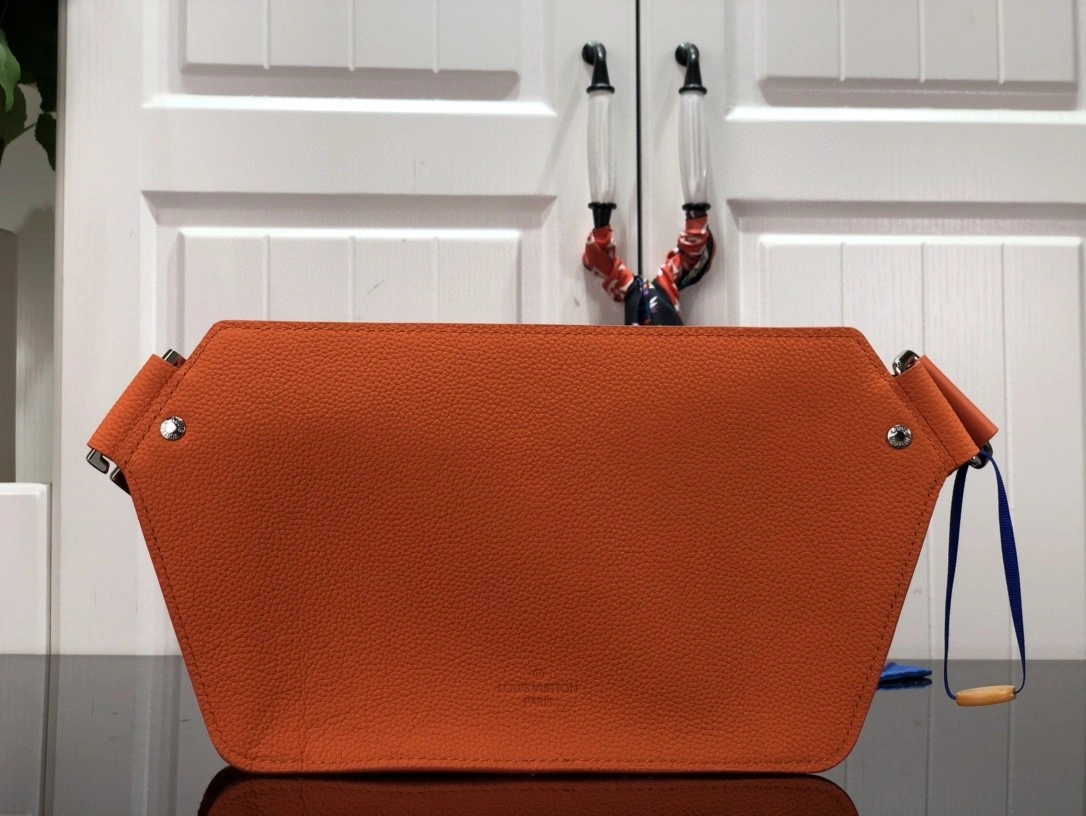MOMO- M59625 Calfskin Aerogram item : B-B063D1008