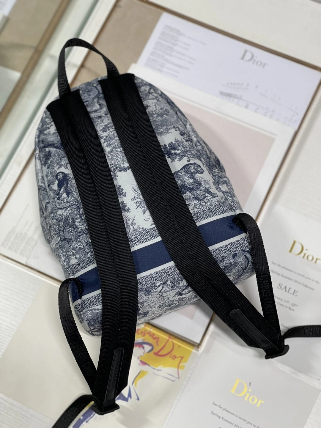 MOMO- M6108SNTJ Travel Backpack item : B-B00M1324