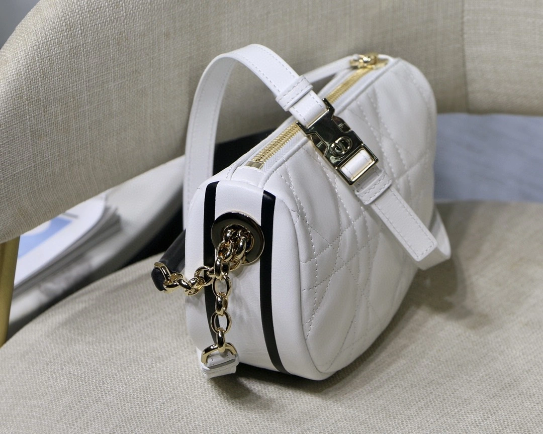 MOMO- M7200ONOG Vibe sheephide item : B-B00M1330