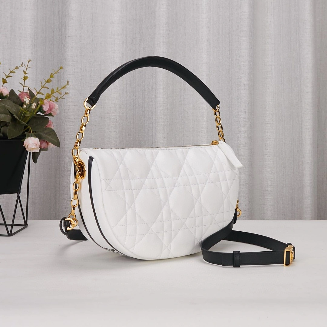 MOMO- M7201ONOA Vibe sheephide item : B-B00M1341