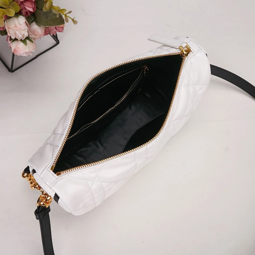 MOMO- M7201ONOA Vibe sheephide item : B-B00M1341