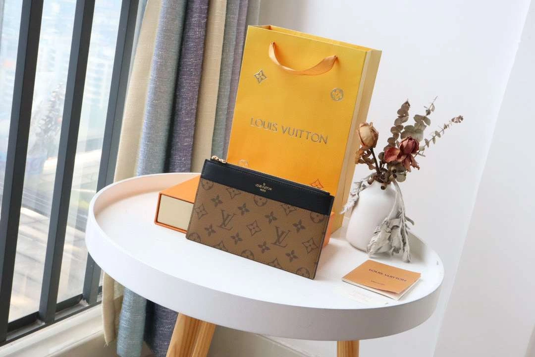 *MOMO- M80348 Slim Purse item : 106B00F0708