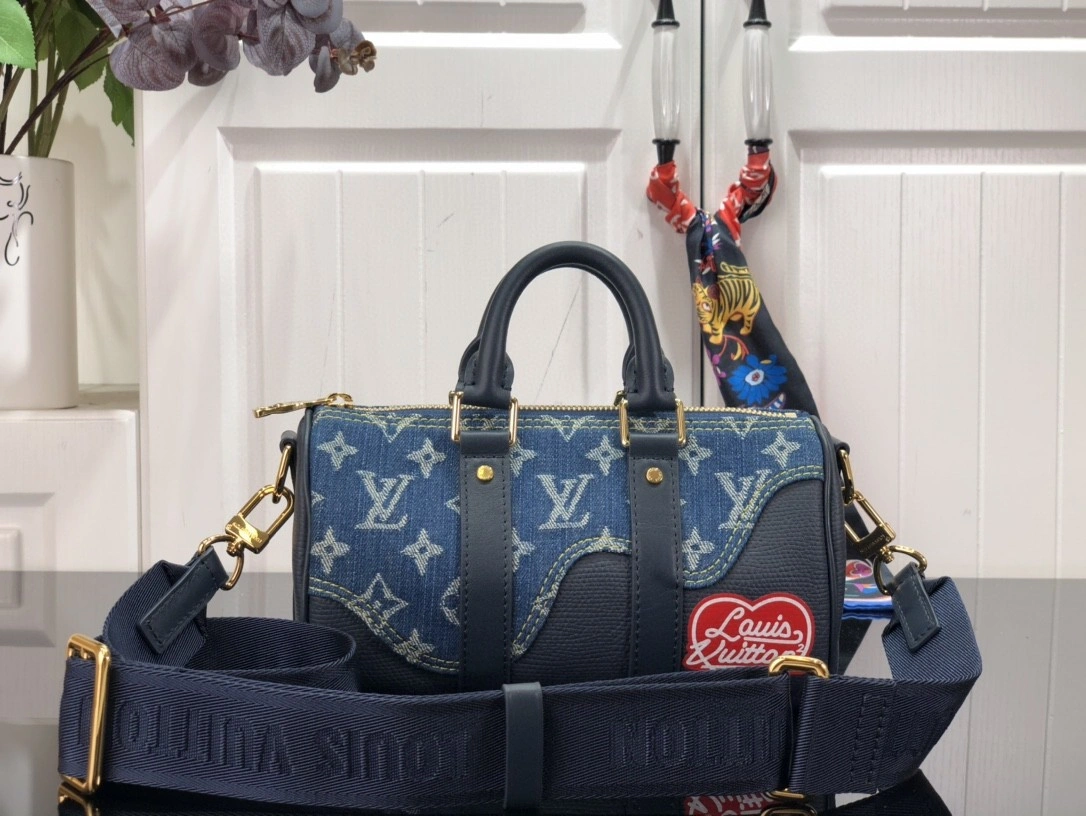 MOMO- M81011 Monogram item : B-B063D1013
