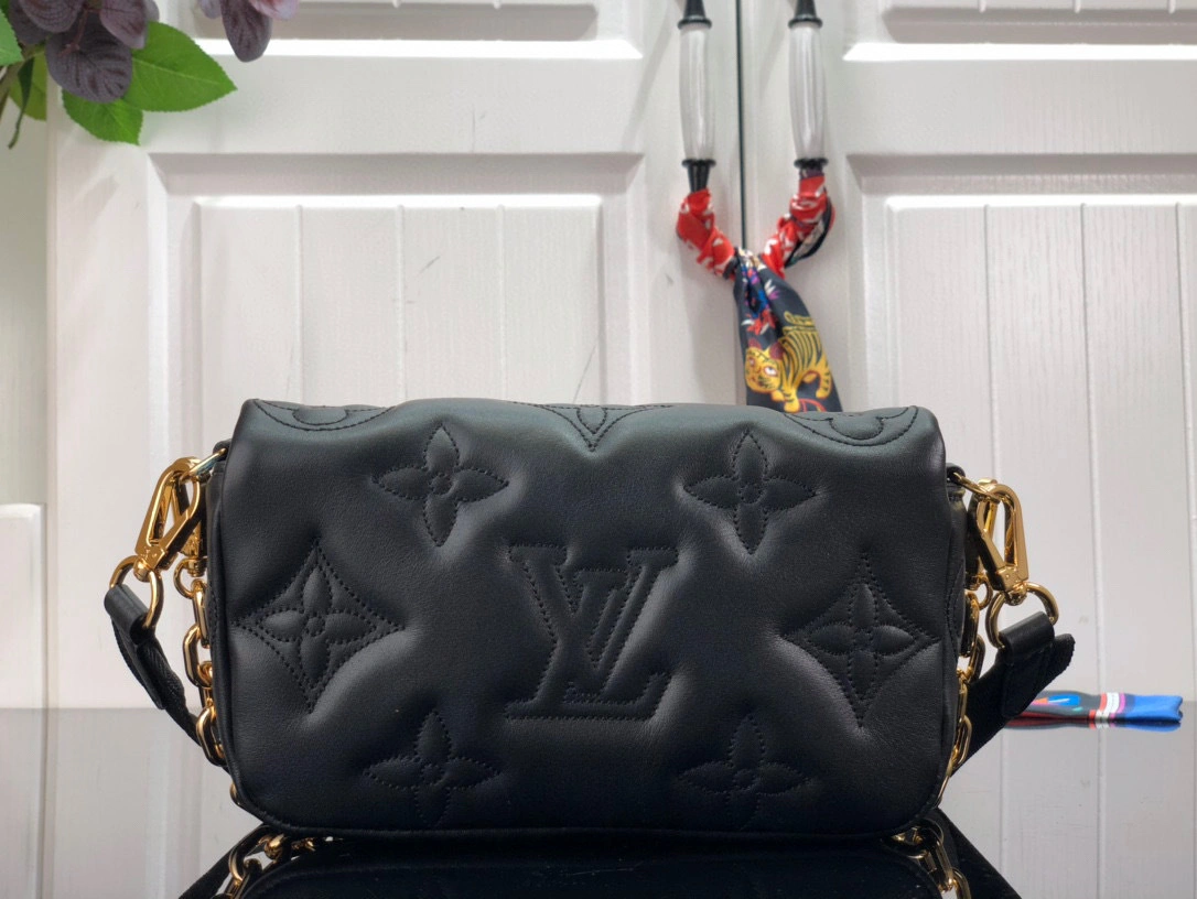 MOMO- M81398 Wallet on Strap Bubblegram Monogram item：B-B063E1723C