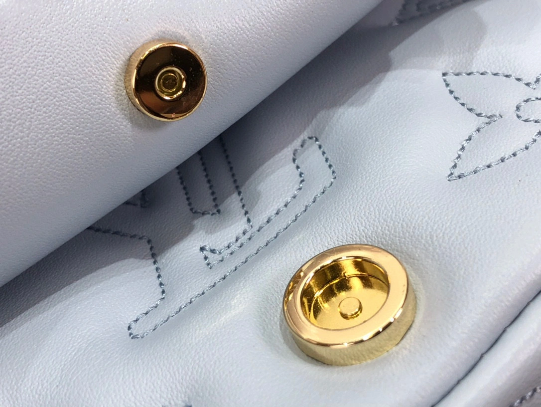MOMO- M81399 Wallet on Strap Bubblegram Monogram item：B-B063E1724C