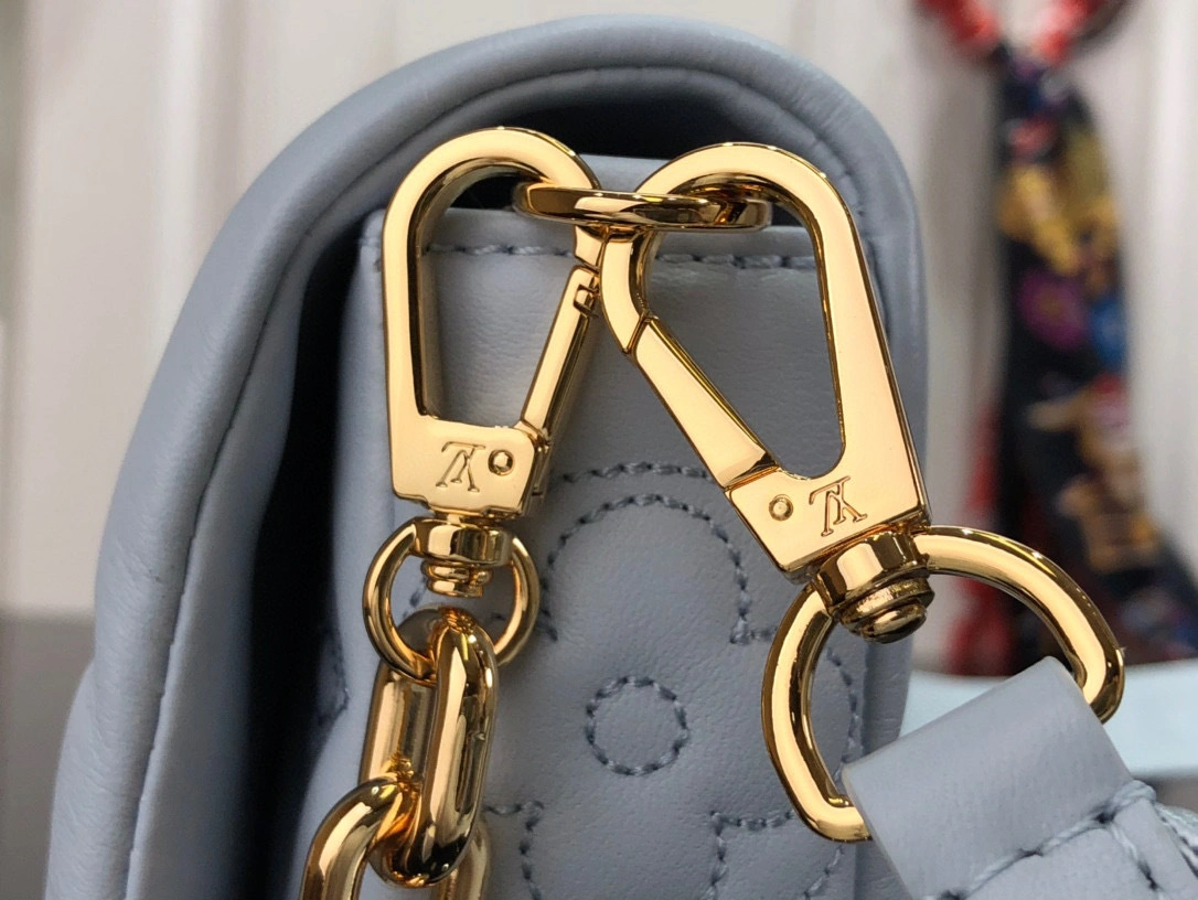 MOMO- M81399 Wallet on Strap Bubblegram Monogram item：B-B063E1724C
