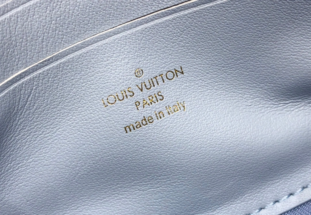 MOMO- M81399 Wallet on Strap Bubblegram Monogram item：B-B063E1724C