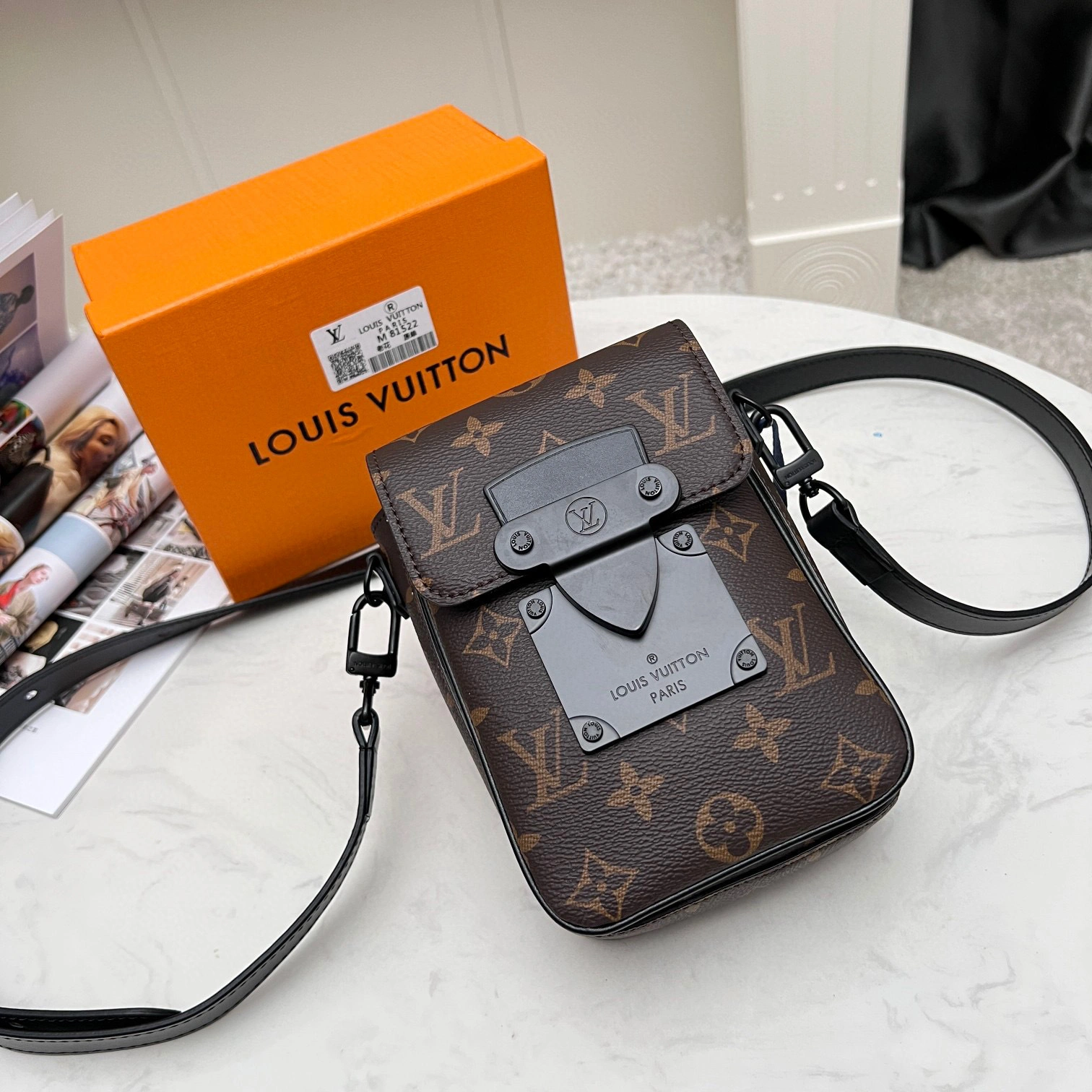 MOMO- M81522 S-LOCK VERTICAL WEARABLE item：B-B330G0916C