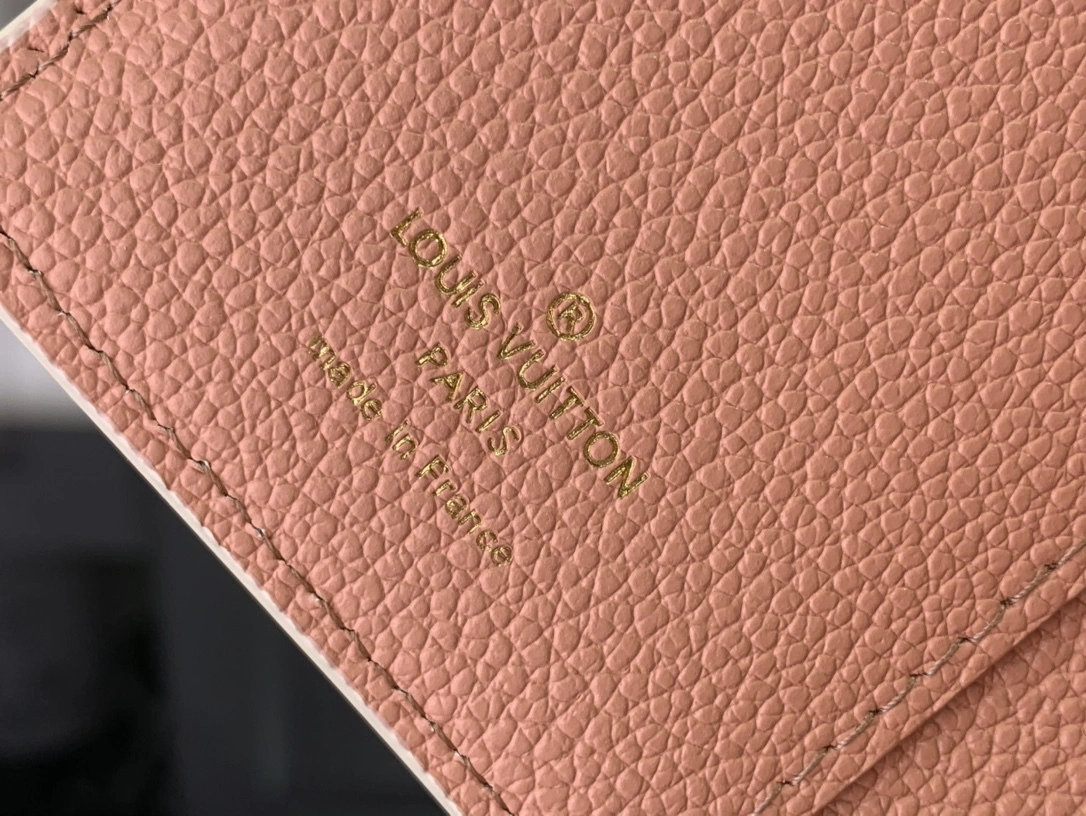 MOMO- M81927 item:D-B174A1524
