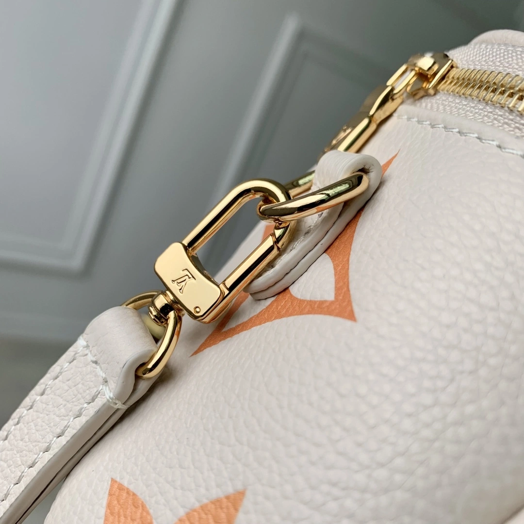 MOMO- M82208 item：C-B063F0979R